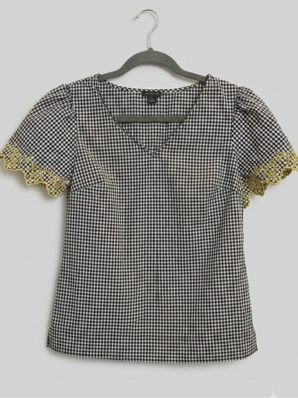 Ann Taylor Gingham V-Neck Top Yellow Eyelet Embroidered Flutter Sleeve XS